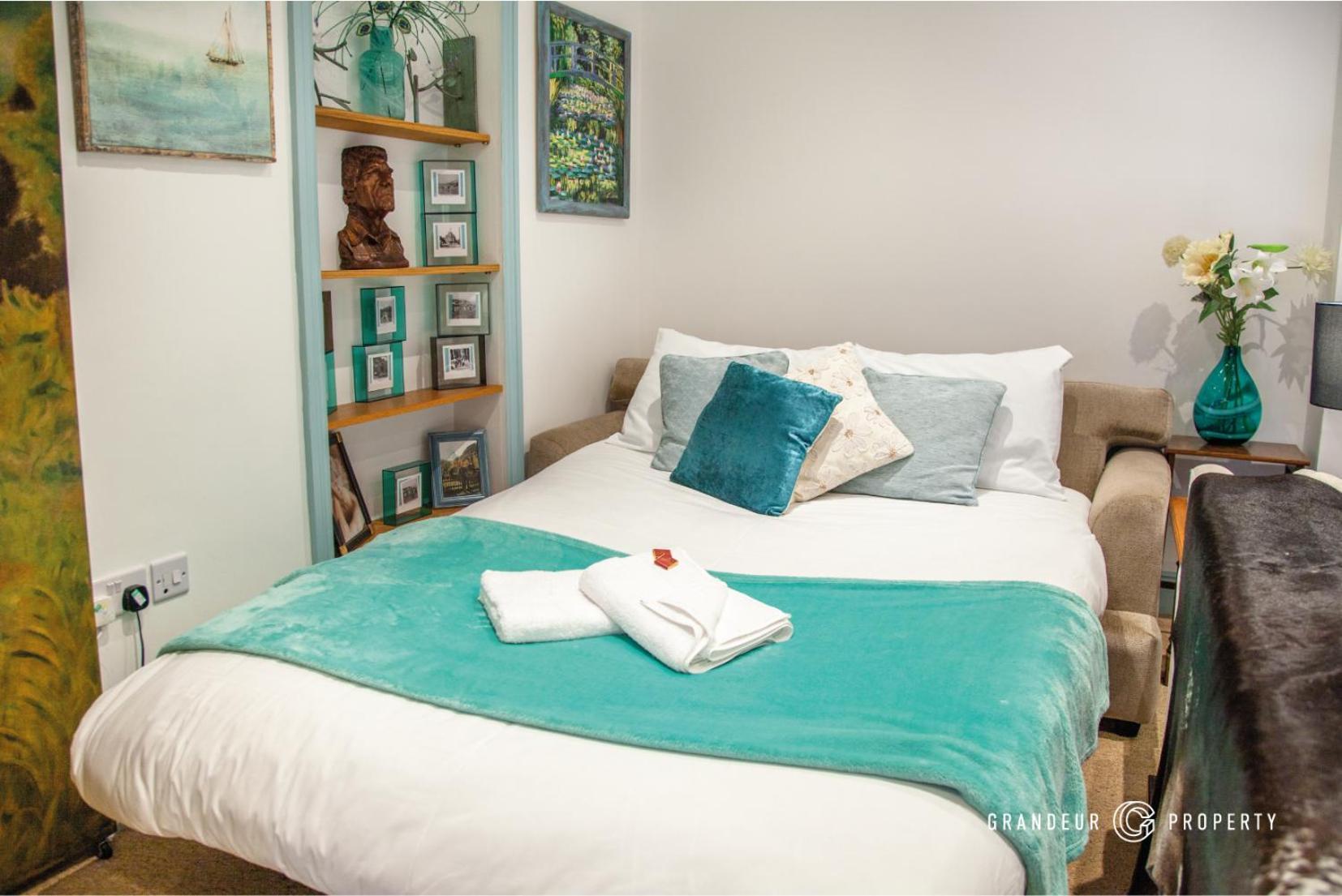 בורנמות' The Garden View Suite By Grandeur Property מראה חיצוני תמונה
